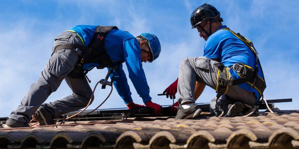 roofing company Lakewood Park